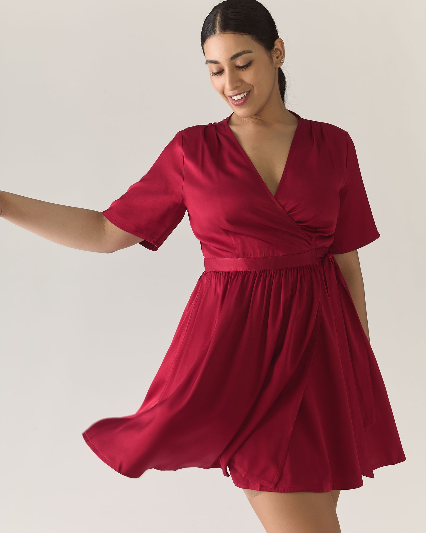 Robe portefeuille satinée - Rouge grenade